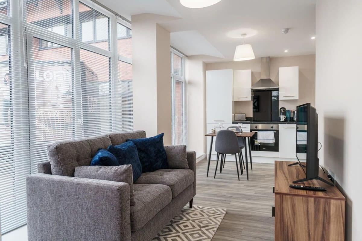 Bright 1 Bed Apartment Manchester - Sleeps 2 Eksteriør billede
